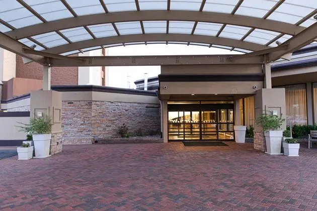 Holiday Inn Airport West Earth City