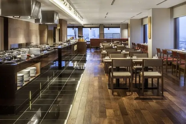 Holiday Inn ANA Kanazawa Sky, an IHG Hotel - Yerinde Yemek