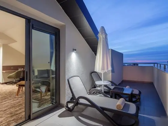 Holiday Inn Antalya - Lara, an IHG Hotel - Oda
