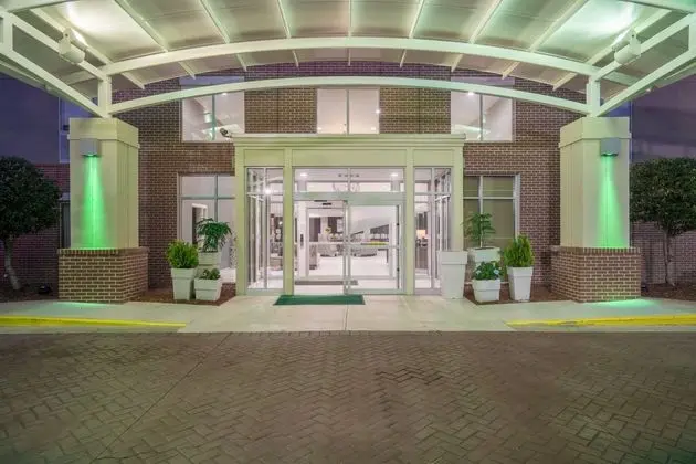 Holiday Inn Atlanta Roswell