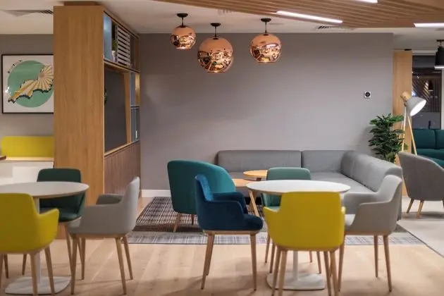Holiday Inn Bristol Airport - Dış Mekan