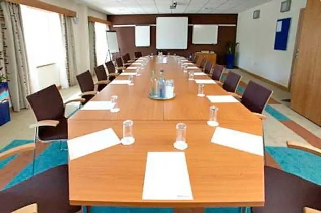 Holiday Inn Bristol Airport - İş / Konferans