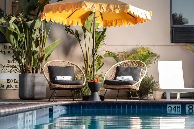 Holiday Inn Burbank-Media Center - Havuz