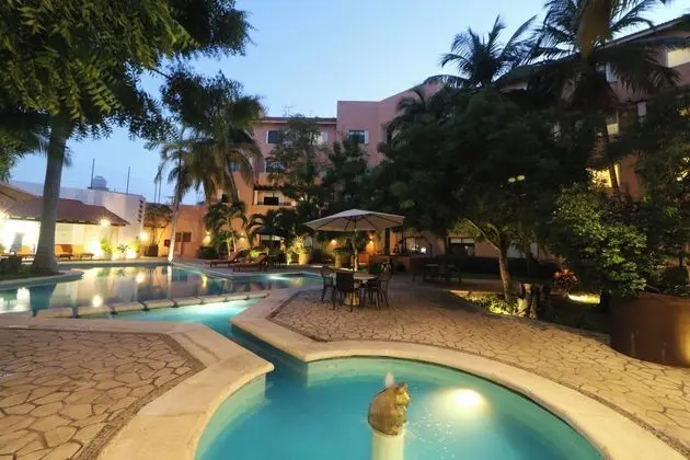 Holiday Inn Cd. del Carmen - Havuz