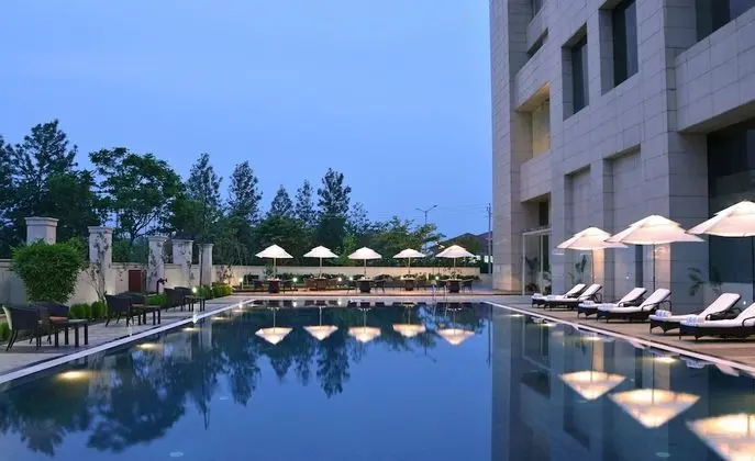 Holiday Inn Chandigarh Panchkula, an IHG Hotel - Havuz