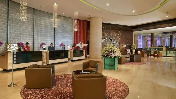 Holiday Inn Chandigarh Panchkula, an IHG Hotel - Lobi