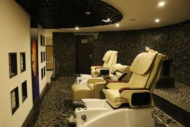 Holiday Inn Chandigarh Panchkula, an IHG Hotel - Spa
