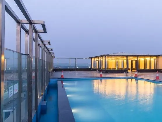 Holiday Inn Chandigarh Zirakpur, an IHG Hotel - Havuz