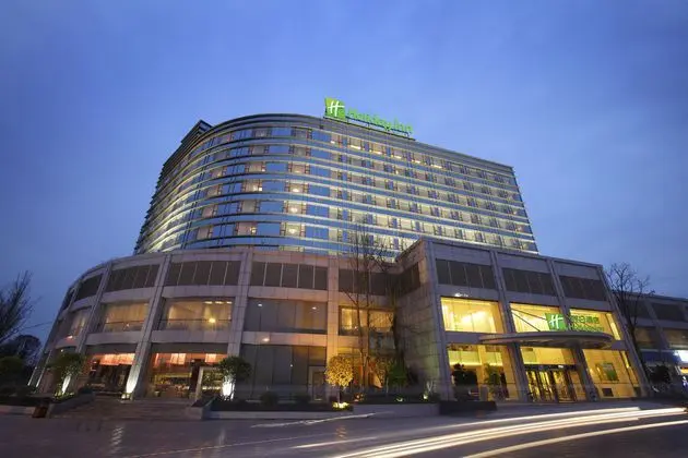 Holiday Inn Chengdu Century City-East tower