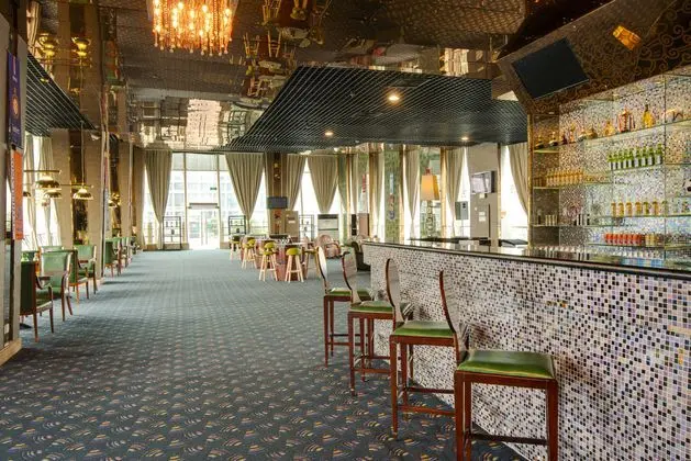 Holiday Inn Chengdu Century City-East tower - Bar