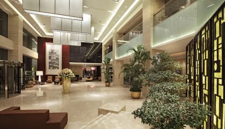 Holiday Inn Chengdu Century City-East tower - Lobi