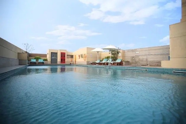Holiday Inn Chennai OMR IT Expressway, an IHG Hotel - Havuz