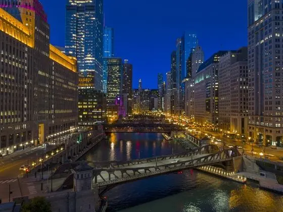Holiday Inn Chicago Mart Plaza River North