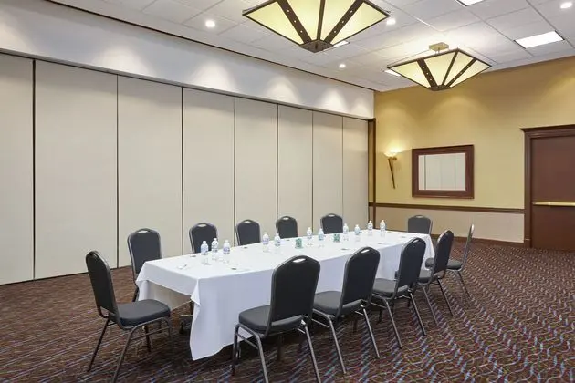 Holiday Inn Chicago Matteson Conf Center