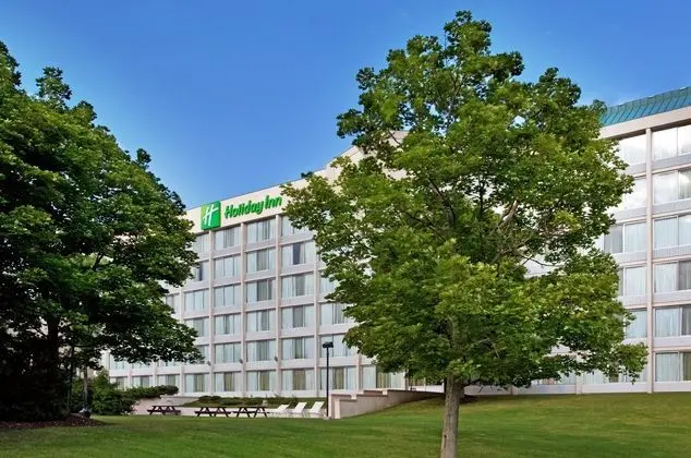 Holiday Inn Cleveland-Strongsville Airport