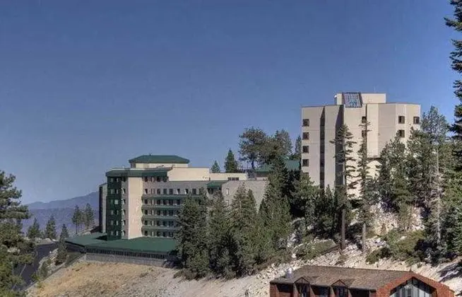 HOLIDAY INN CLUB VACATIONS Tahoe Ridge Resort