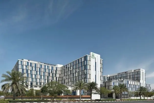 Holiday Inn Dubai Al-Maktoum Airport, an IHG Hotel - Dış Mekan