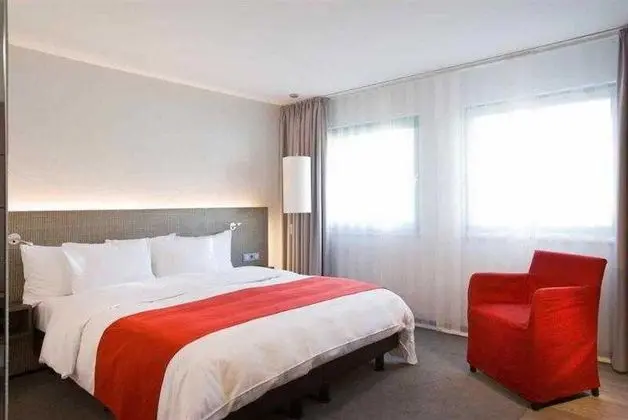 Holiday Inn Dusseldorf - Hafen
