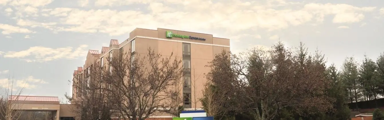 Holiday Inn Exp & Suites Blacksburg - Univ Area