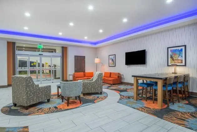 Holiday Inn Express 6 Suites Stillwater University - Dış Mekan