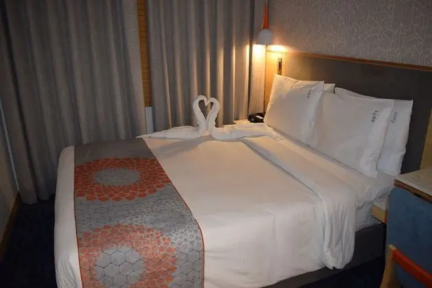 Holiday Inn Express Ahmdabad Prahlad Nagar, an IHG Hotel - Oda