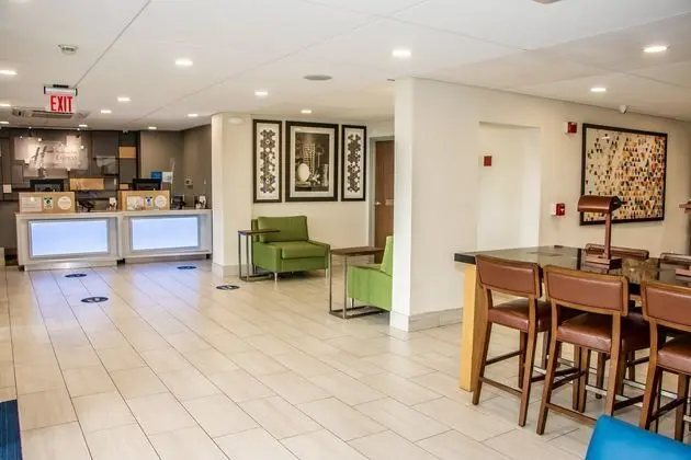 Holiday Inn Express Allentown North - Dış Mekan