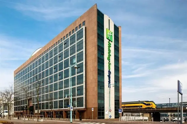 Holiday Inn Express Amsterdam - Sloterdijk Station, an IHG Hotel - Genel