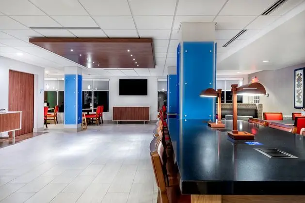 Holiday Inn Express and Suites Daphne Spanish Fort - Lobi