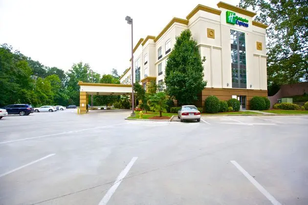 Holiday Inn Express Atlanta NE - I-85 Clairmont