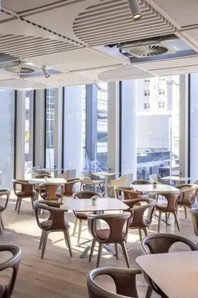 Holiday Inn Express Auckland City Centre, an IHG Hotel - Yerinde Yemek