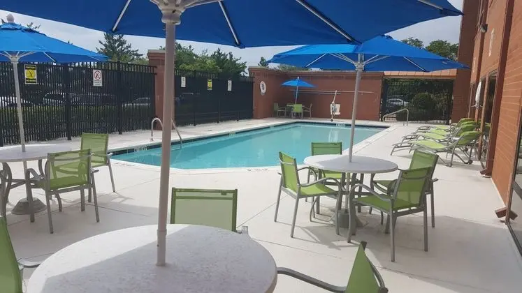 Holiday Inn Express Baltimore - BWI Airport West - Havuz