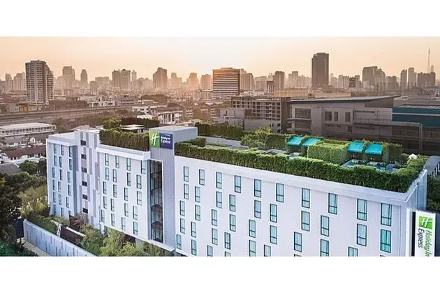 Holiday Inn Express Bangkok Soi Soonvijai