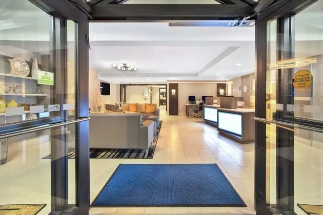 Holiday Inn Express Boston - Waltham - Dış Mekan