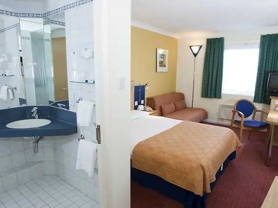 Holiday Inn Express Bristol North - Oda