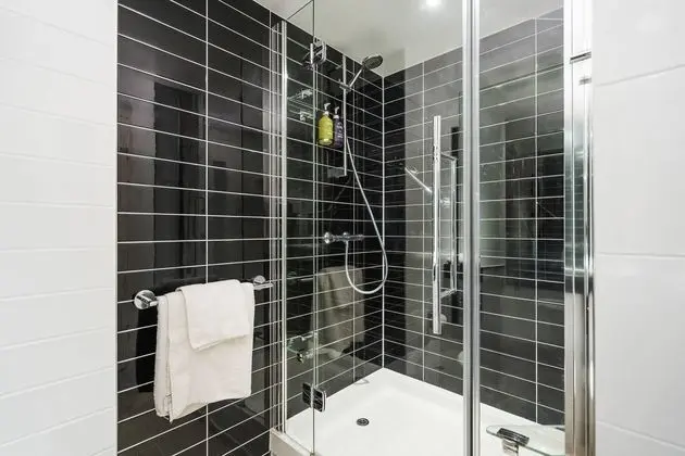 Holiday Inn Express Cambridge Duxford - Banyo Özellikleri
