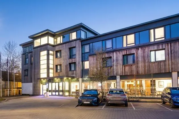 Holiday Inn Express Cambridge Duxford - Dış Mekan