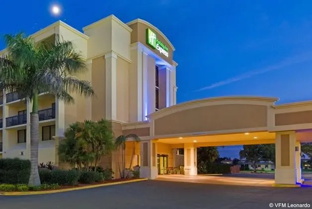 Holiday Inn Express Cape Coral - Fort Myers Area