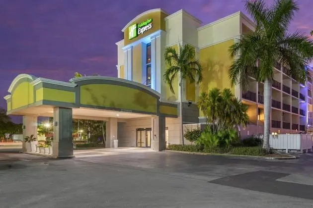 Holiday Inn Express Cape Coral - Fort Myers Area - Öne Çıkan Resim