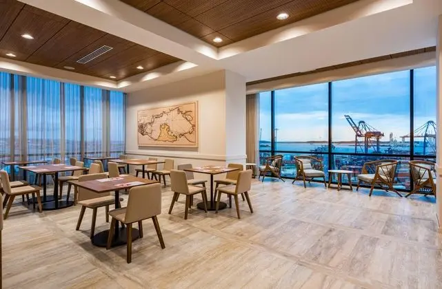 Holiday Inn Express Cartagena Manga - Yeme / İçme