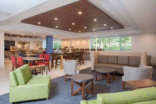 Holiday Inn Express Chelmsford - Dış Mekan