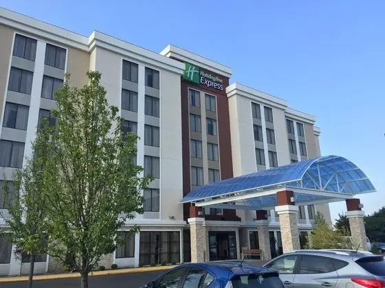 Holiday Inn Express Chicago Arlington Heights