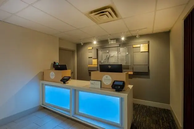 Holiday Inn Express Cleveland-Vermilion - Dış Mekan