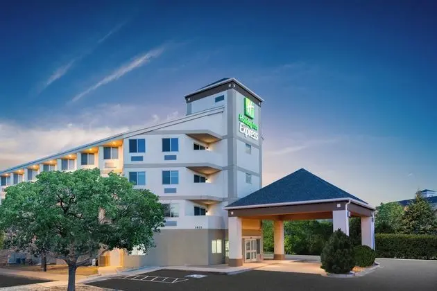 Holiday Inn Express Colorado Springs Airport
