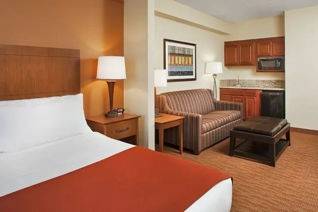 Holiday Inn Express Coralville, an IHG Hotel - Oda