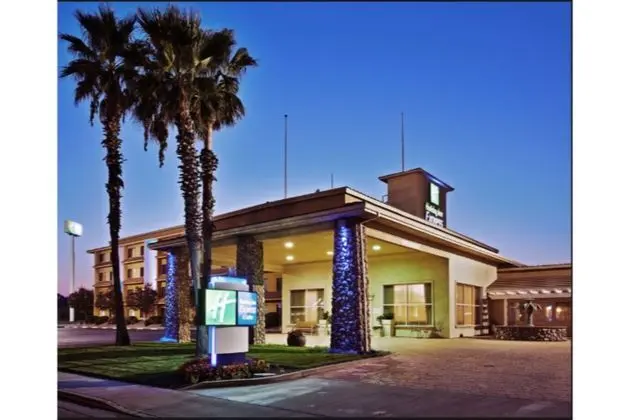 Holiday Inn Express Corning 