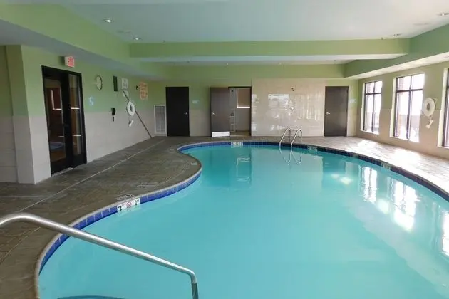 Holiday Inn Express Coventry S - West Warwick Area - Havuz