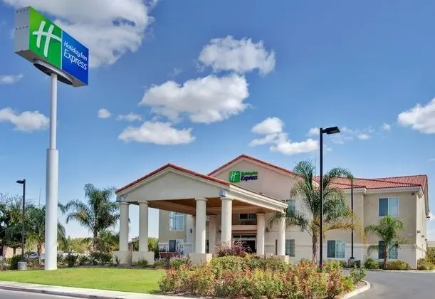 Holiday Inn Express Delano, an IHG Hotel