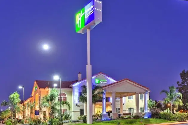 Holiday Inn Express Delano, an IHG Hotel - Dış Mekan