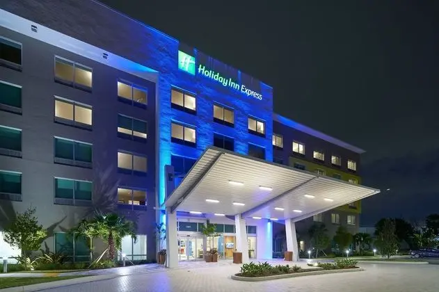 Holiday Inn Express Doral Miami, an IHG Hotel - Dış Mekan