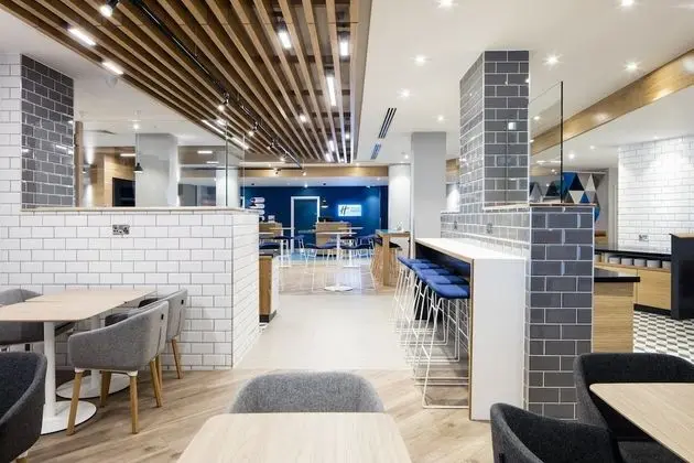 Holiday Inn Express Dublin City Centre, an IHG Hotel - Yerinde Yemek